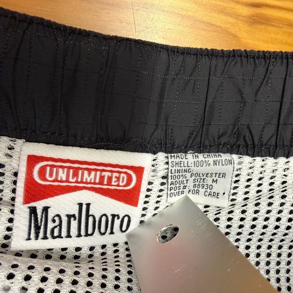 Marlboro Unlimited Swim Shorts Mens Medium Black Cargo Nylon Mesh Lined Trunks - Picture 2 of 14